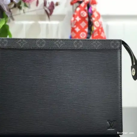 19HT0106 Bag LV 0809